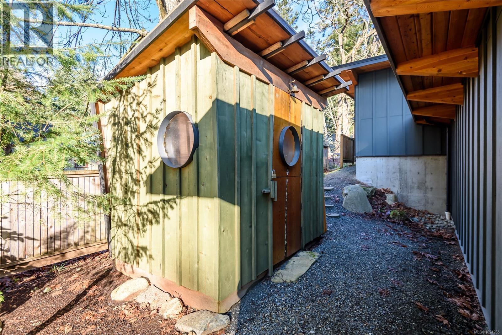 G 221 Glacier View Rd, Comox