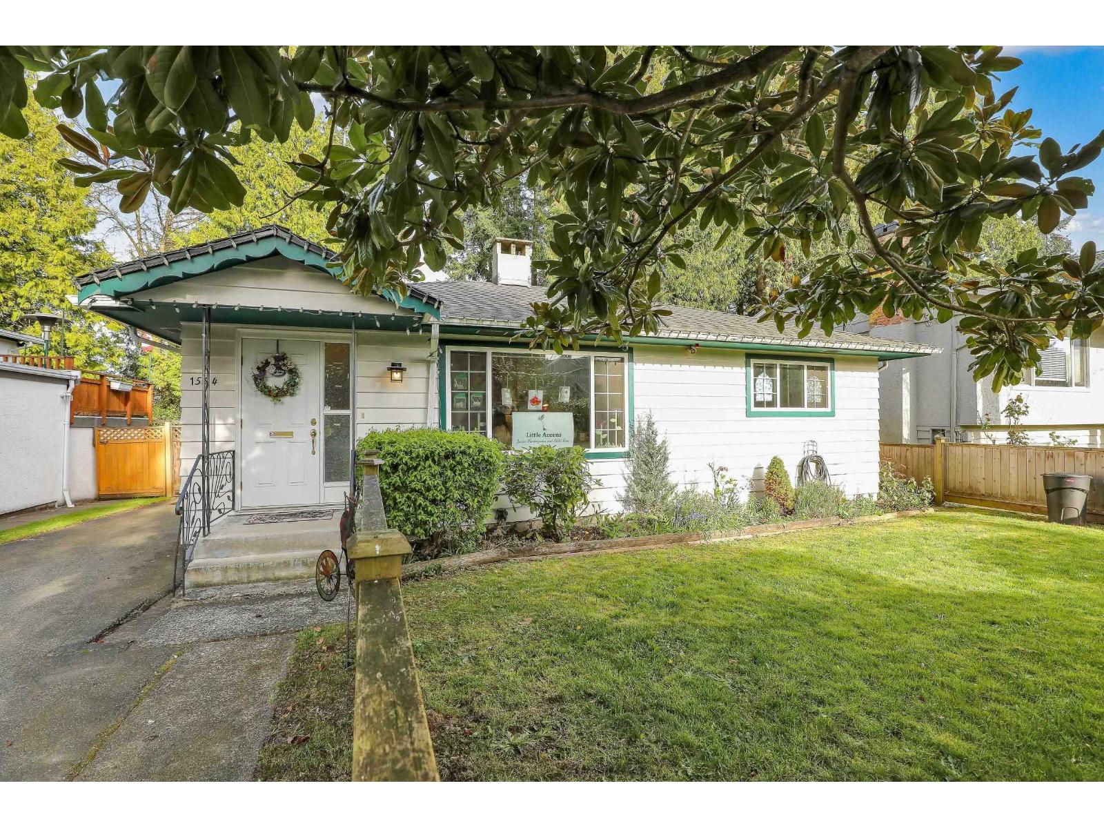 1554 STEVENS STREET, White Rock