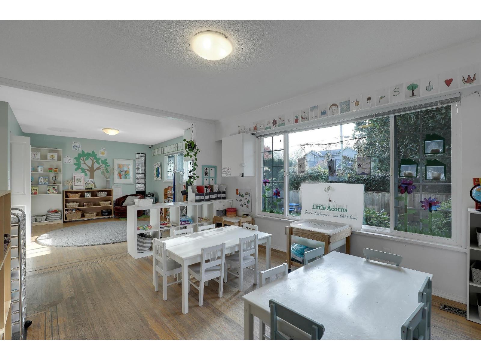 1554 STEVENS STREET, White Rock