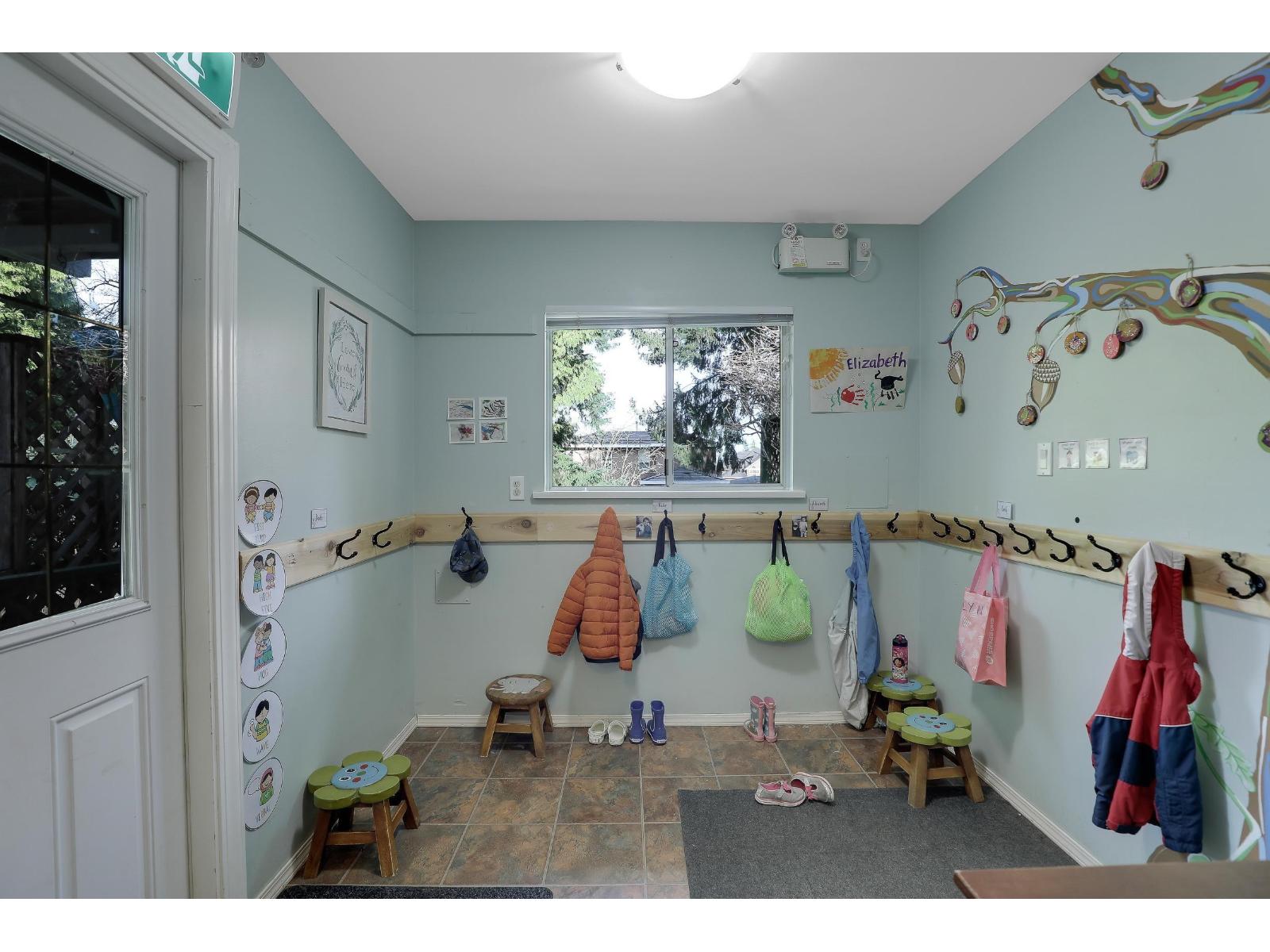 1554 STEVENS STREET, White Rock