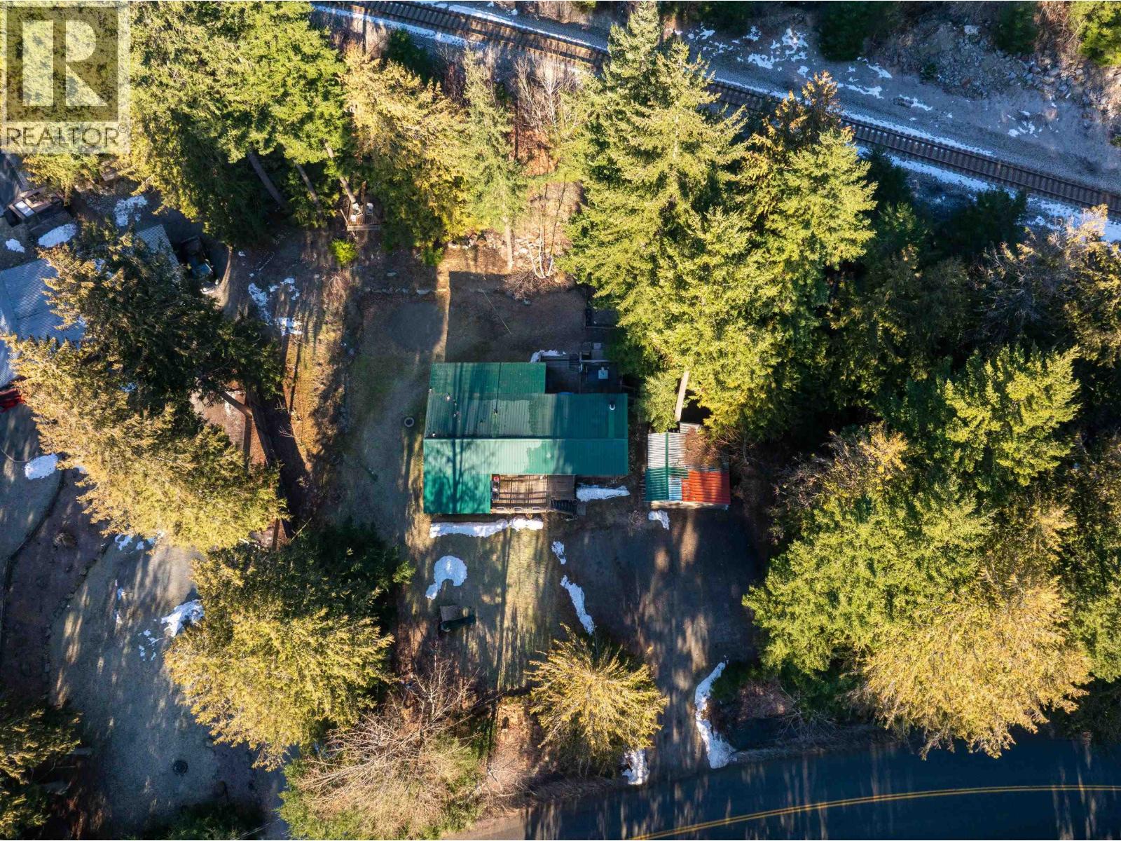 9245 PEMBERTON PORTAGE ROAD — photo 31