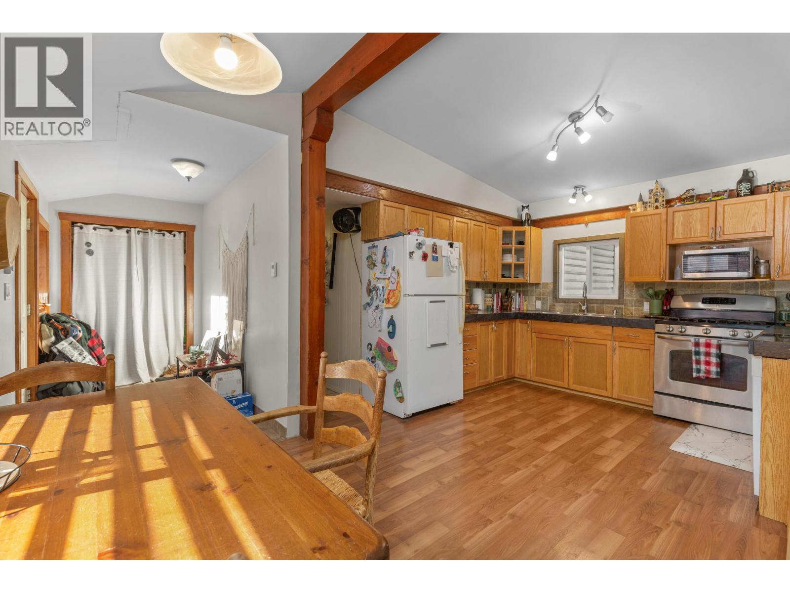 9245 PEMBERTON PORTAGE ROAD — photo 9