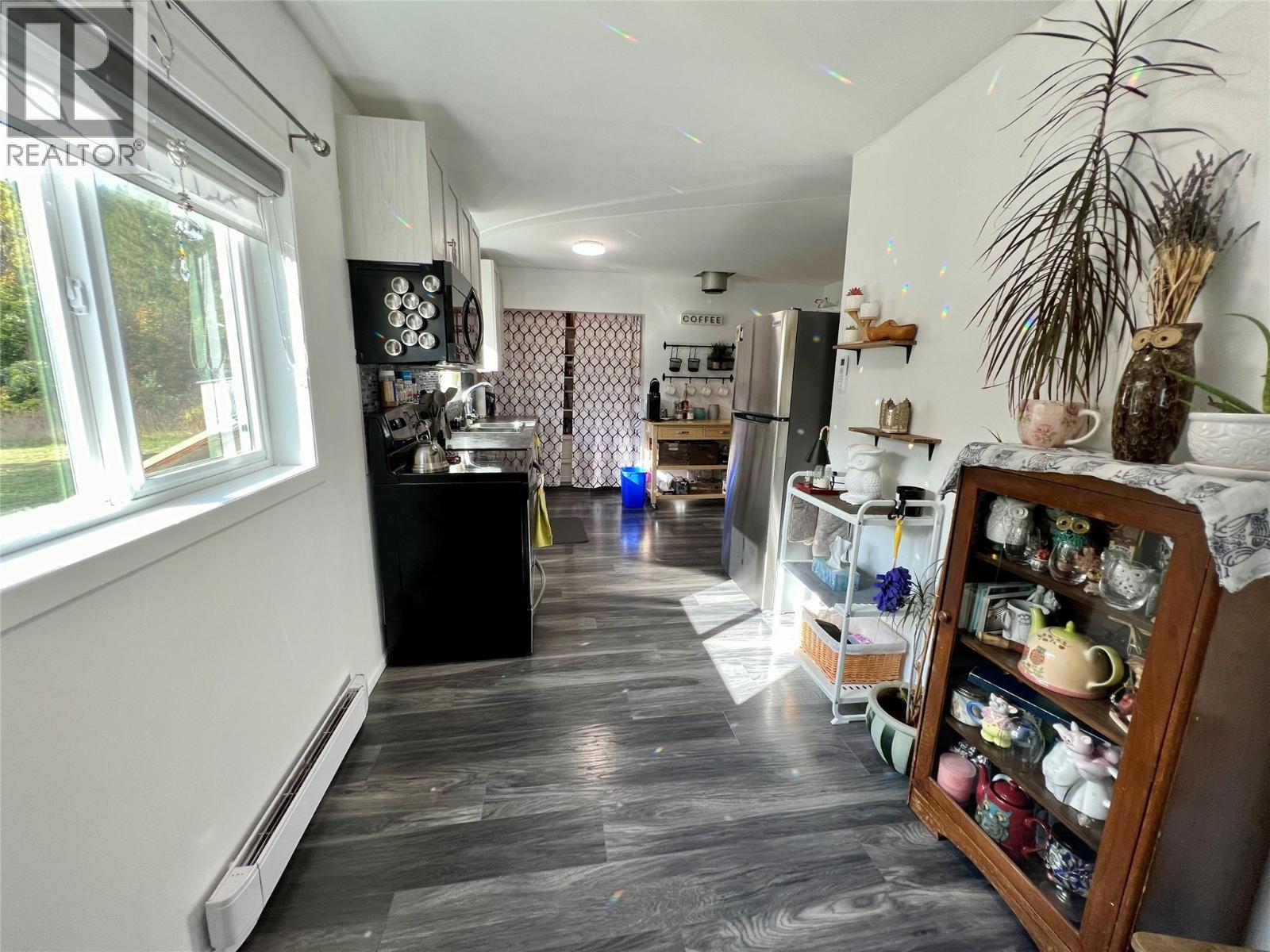 515 MAIN STREET - 10