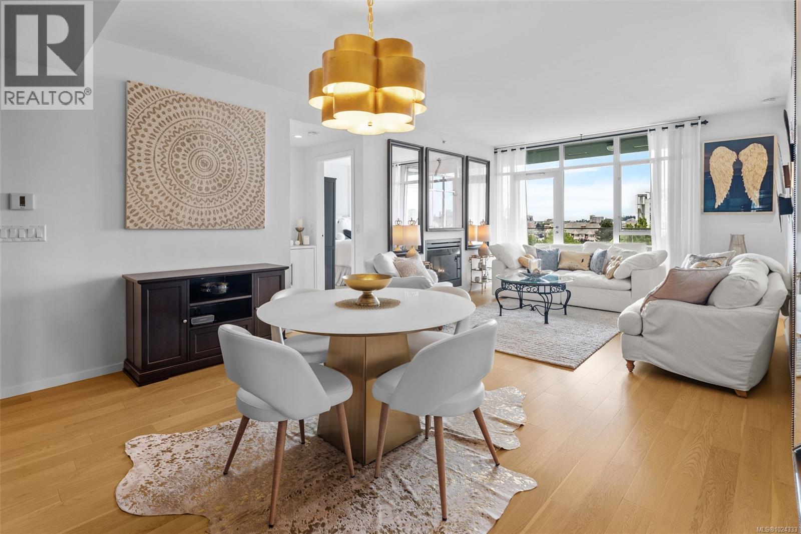 208 100 Saghalie Road, Victoria