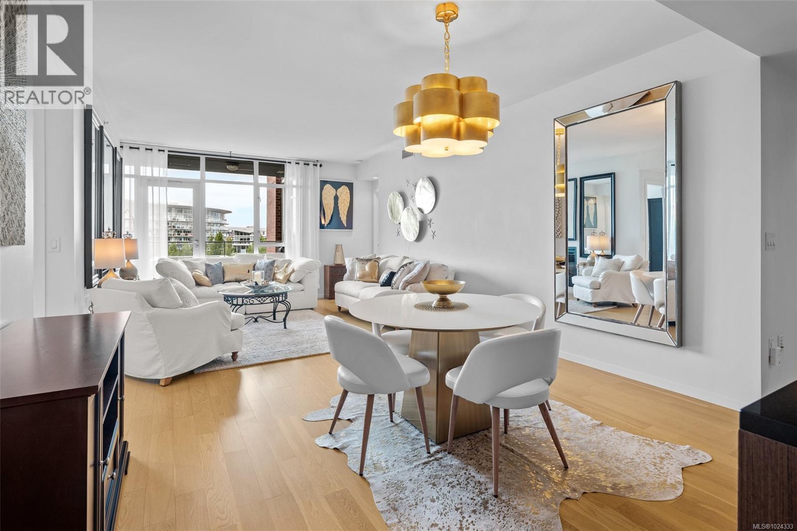 208 100 Saghalie Road, Victoria