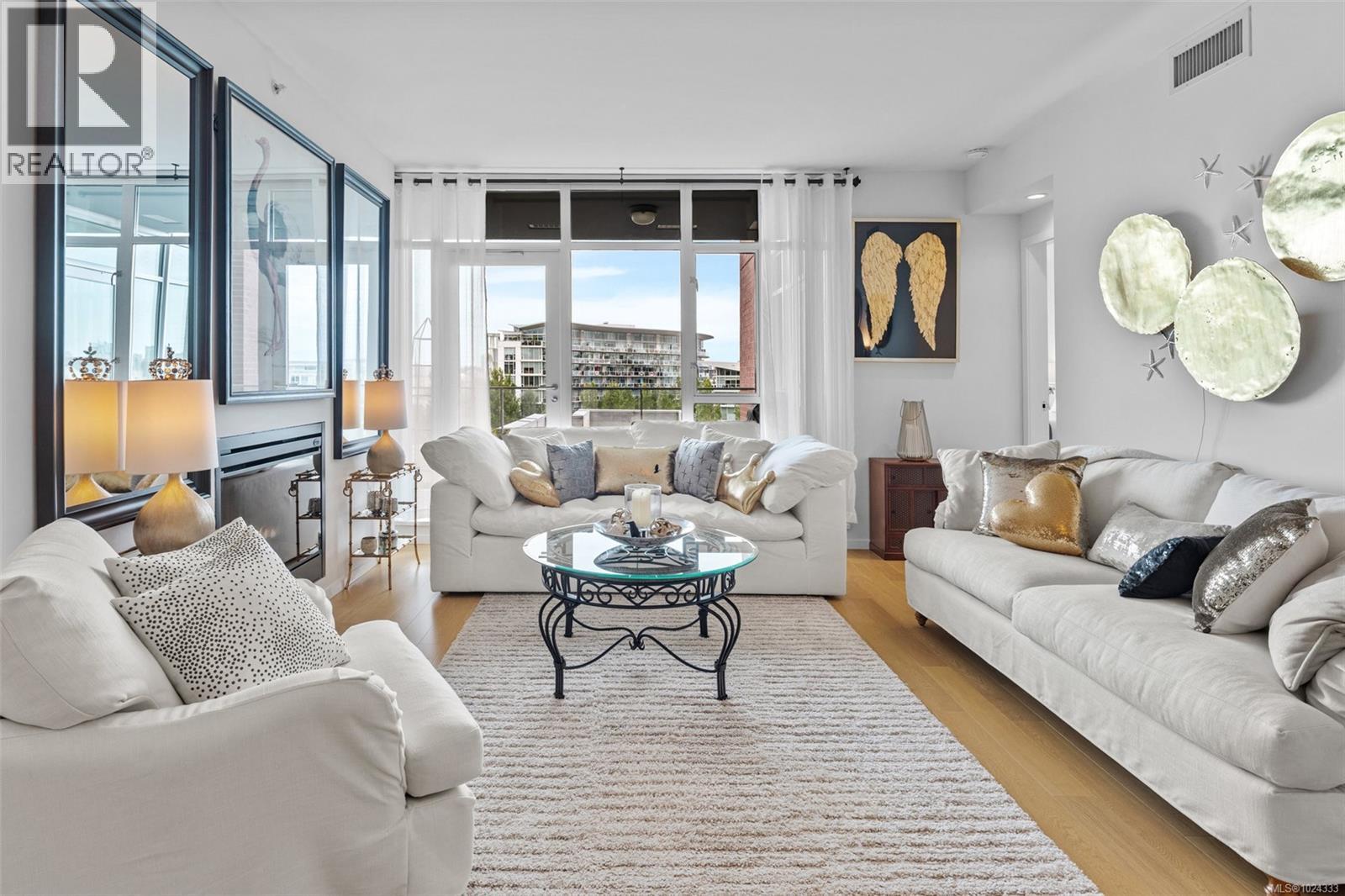 208 100 Saghalie Road, Victoria