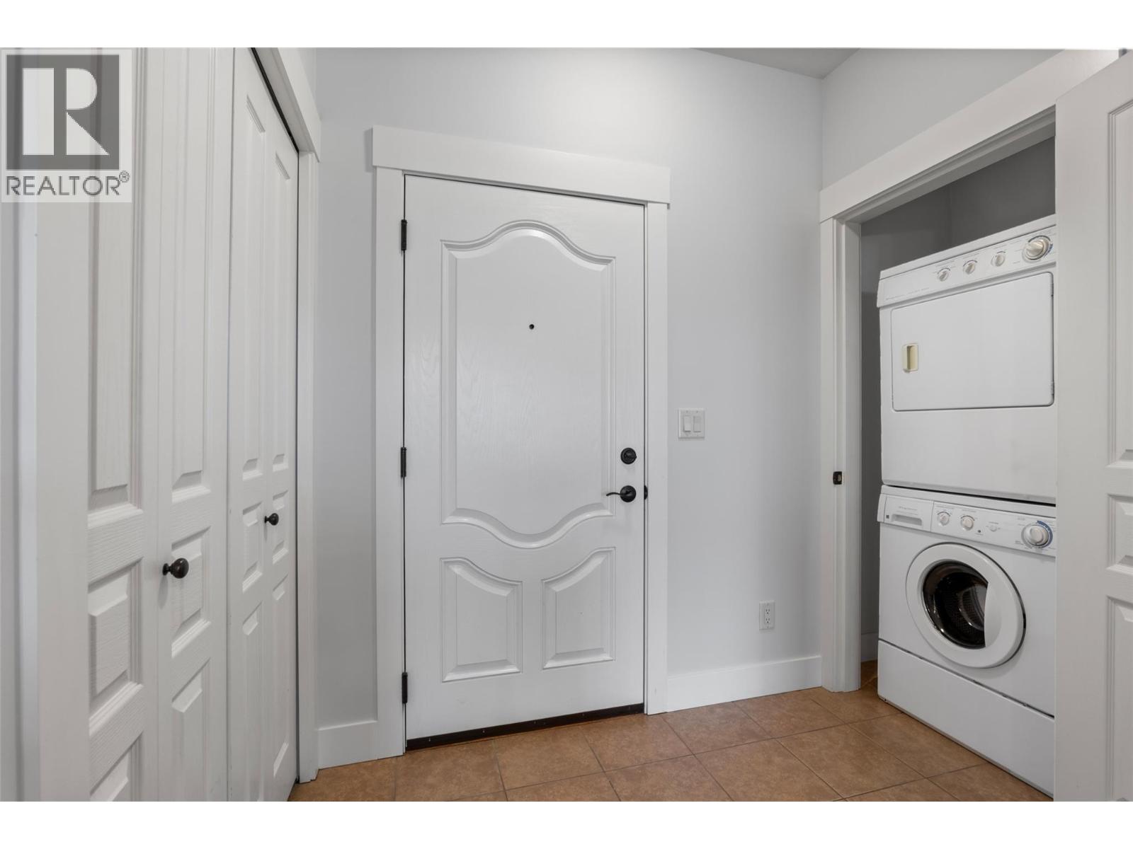 #202 775 McGill Road - 16