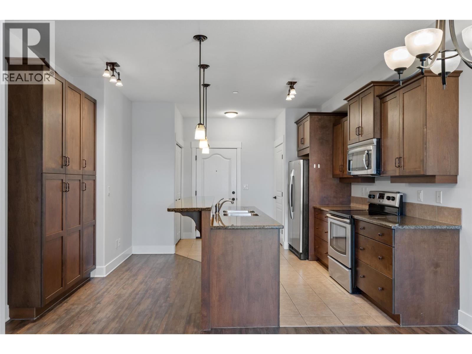 #202 775 McGill Road - 8