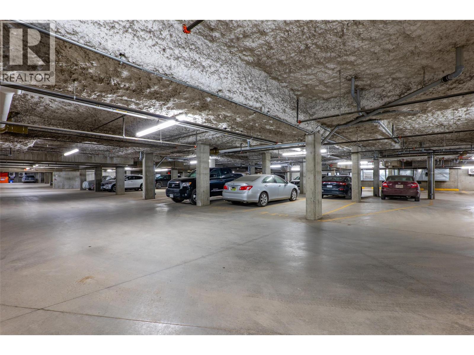 #202 775 McGill Road - 17