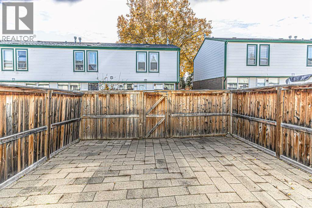 Single Family House for Sale in   Pennsylvania Road SE Penbrooke Meadows Calgary 