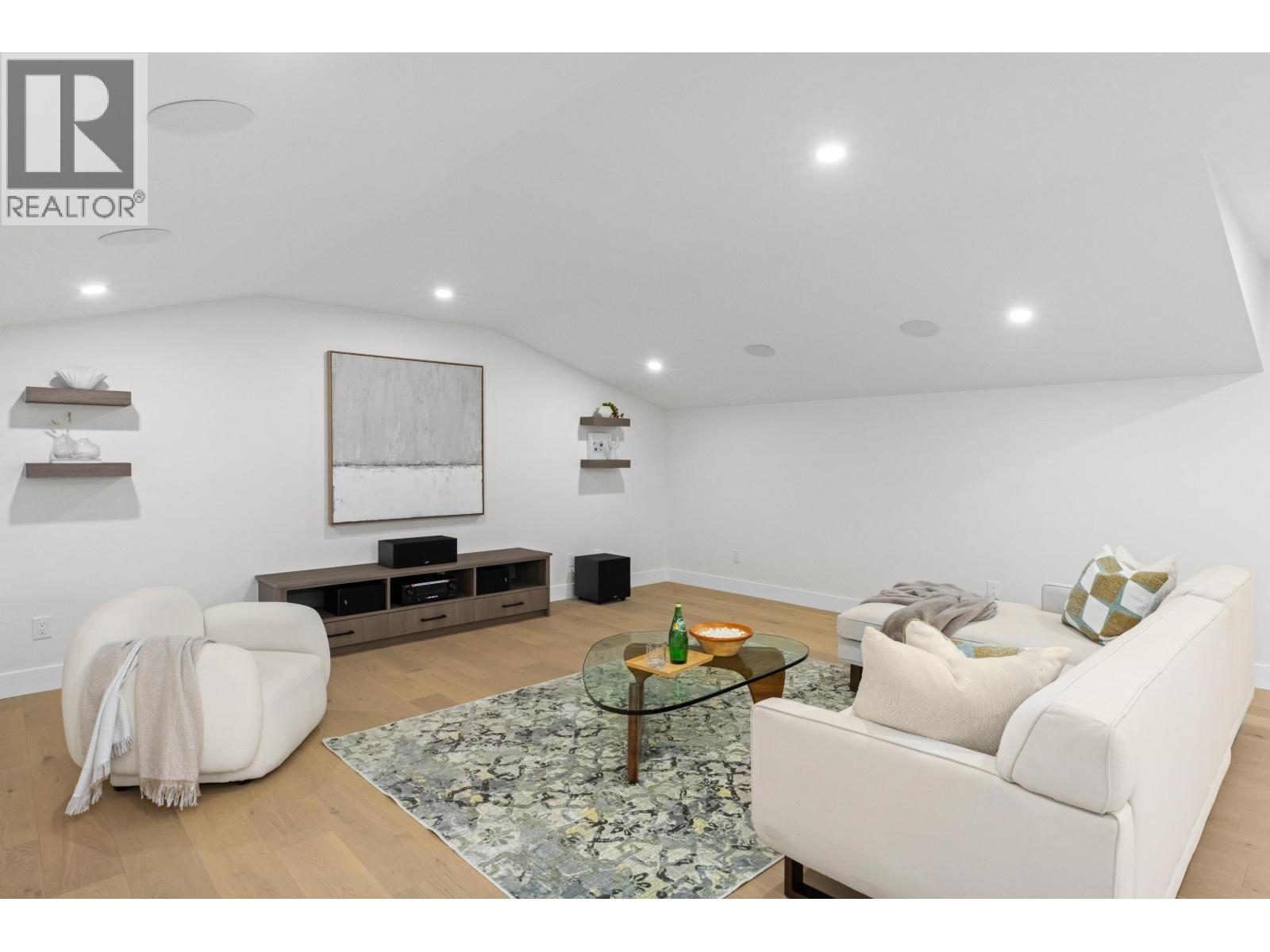 4527 46A Street, Ladner