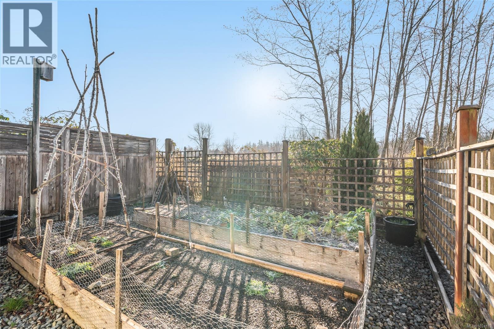 656 Morningstar Dr, Parksville