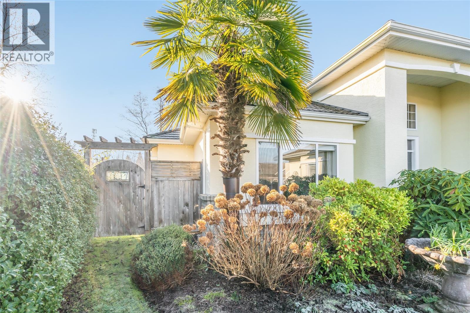 656 Morningstar Dr, Parksville