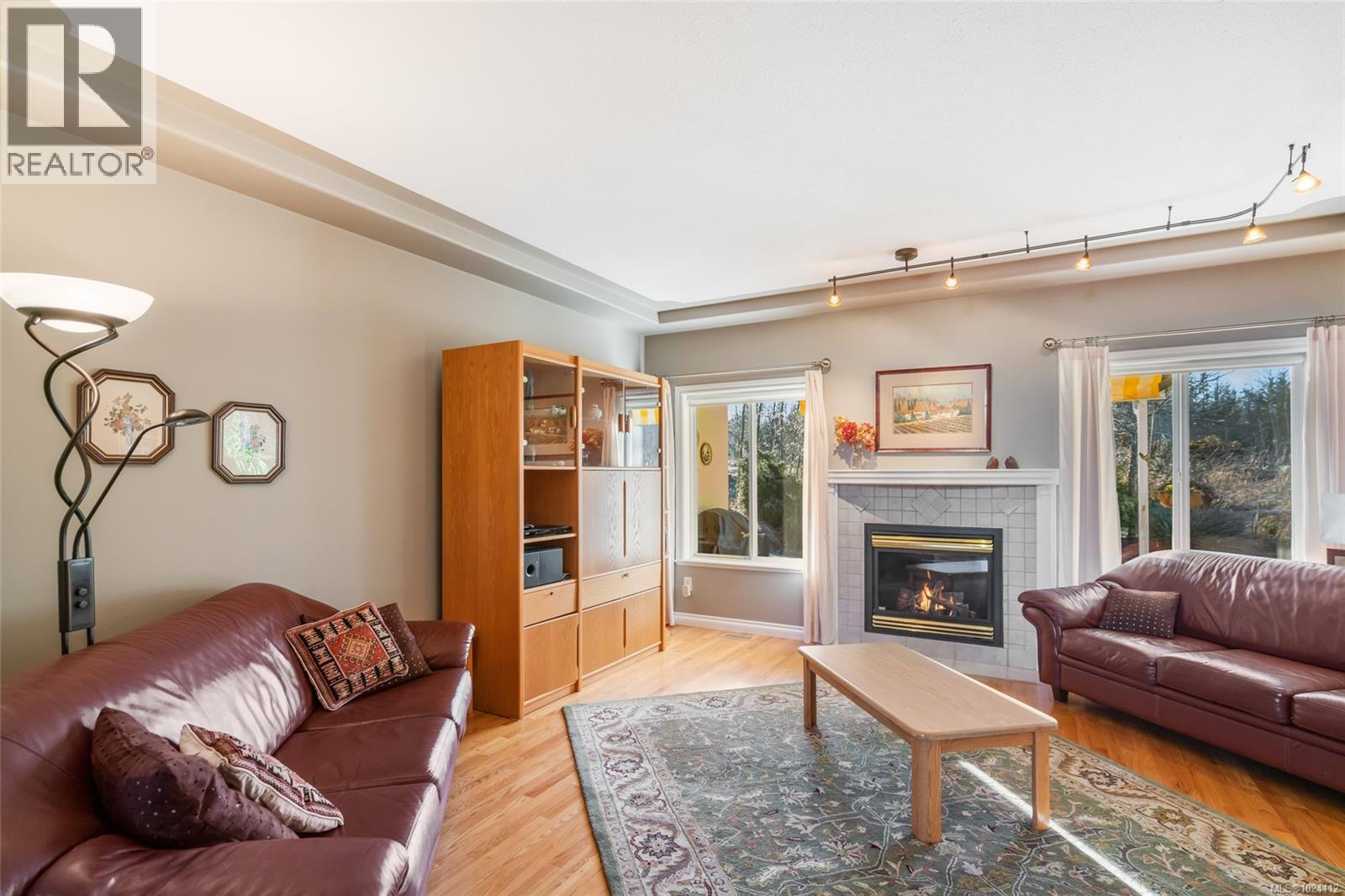 656 Morningstar Dr, Parksville