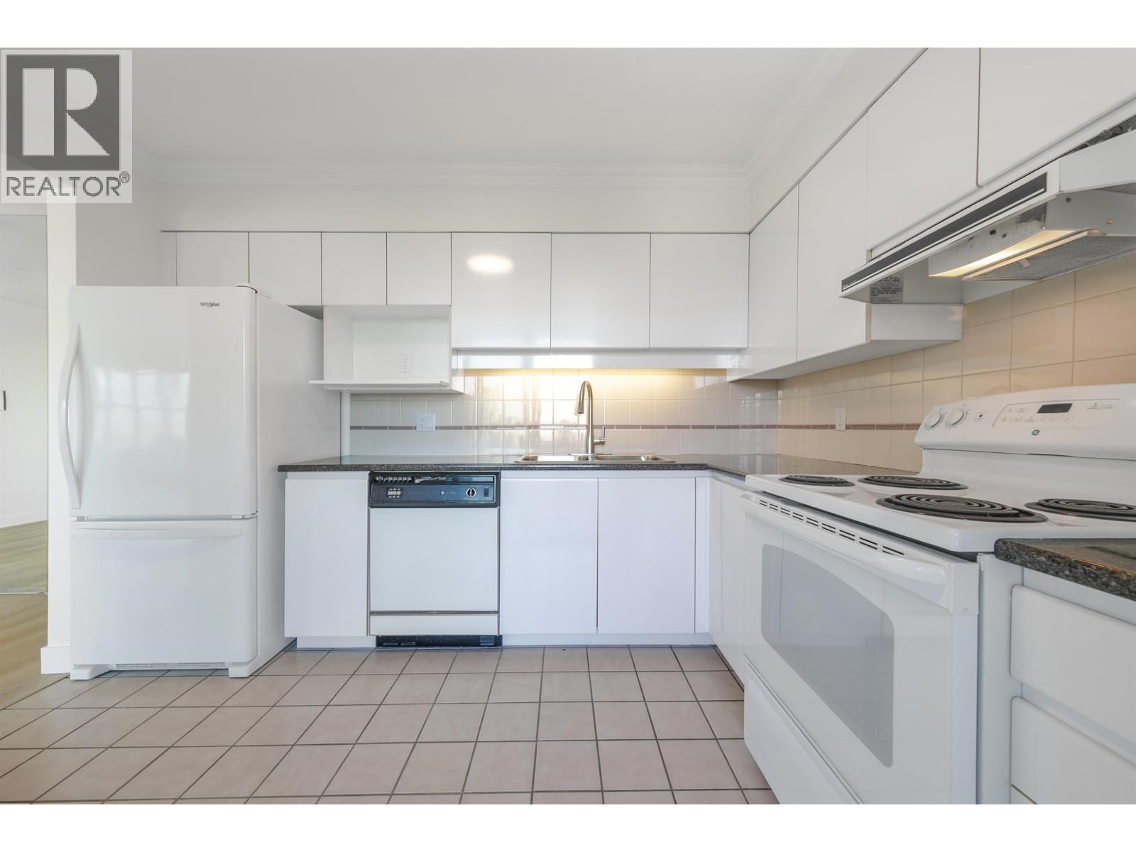 1101 1555 EASTERN AVENUE, North Vancouver