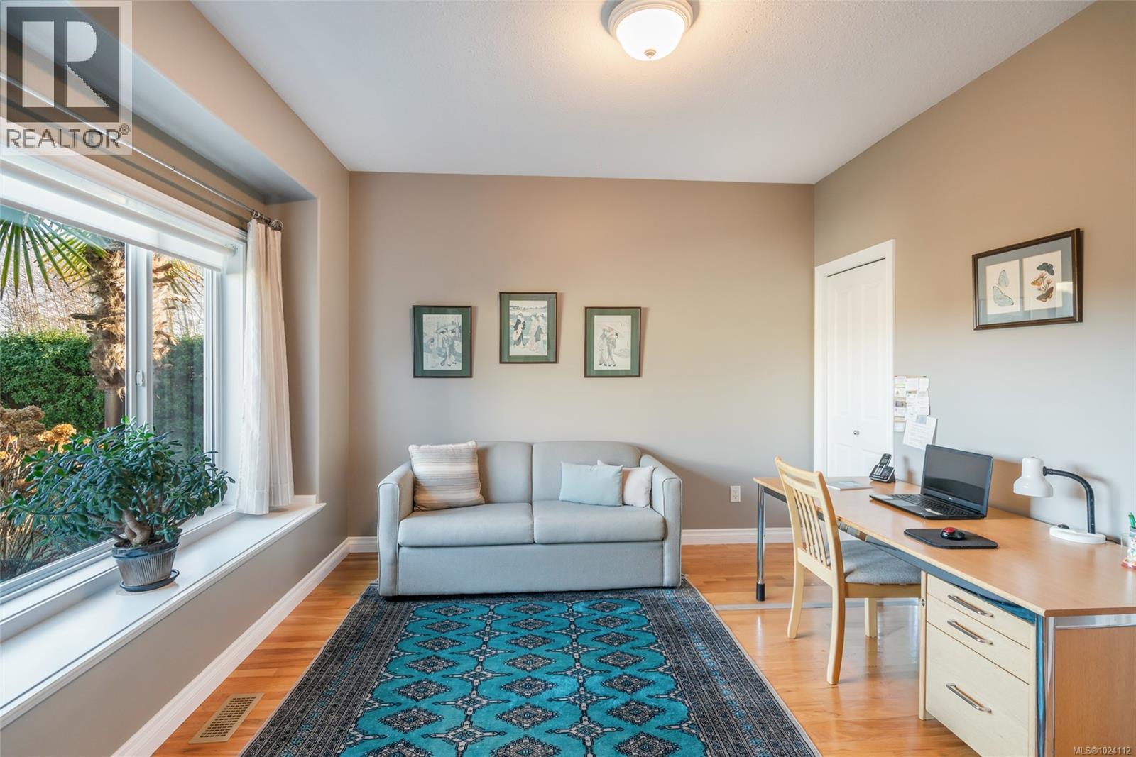 656 Morningstar Dr, Parksville