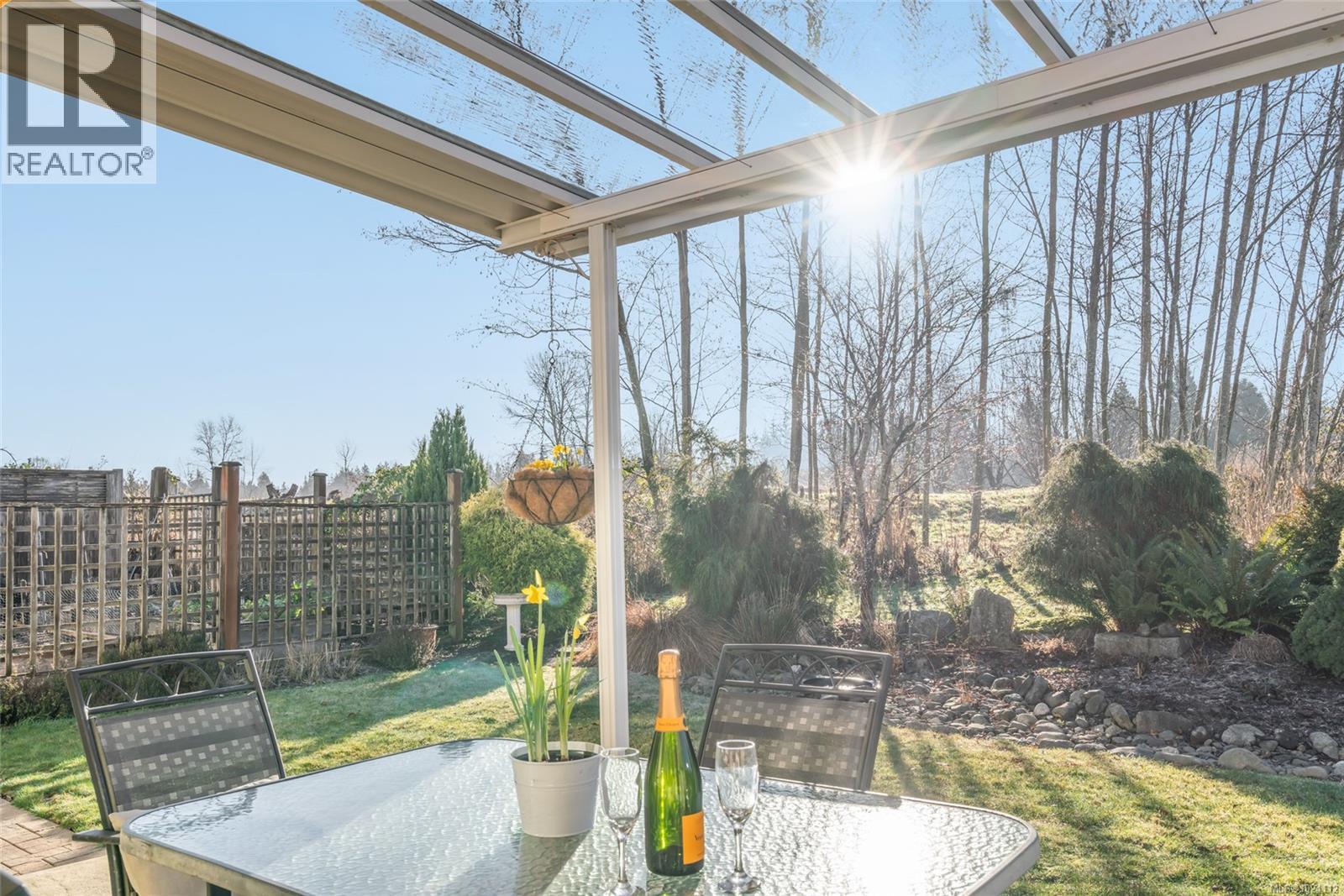 656 Morningstar Dr, Parksville