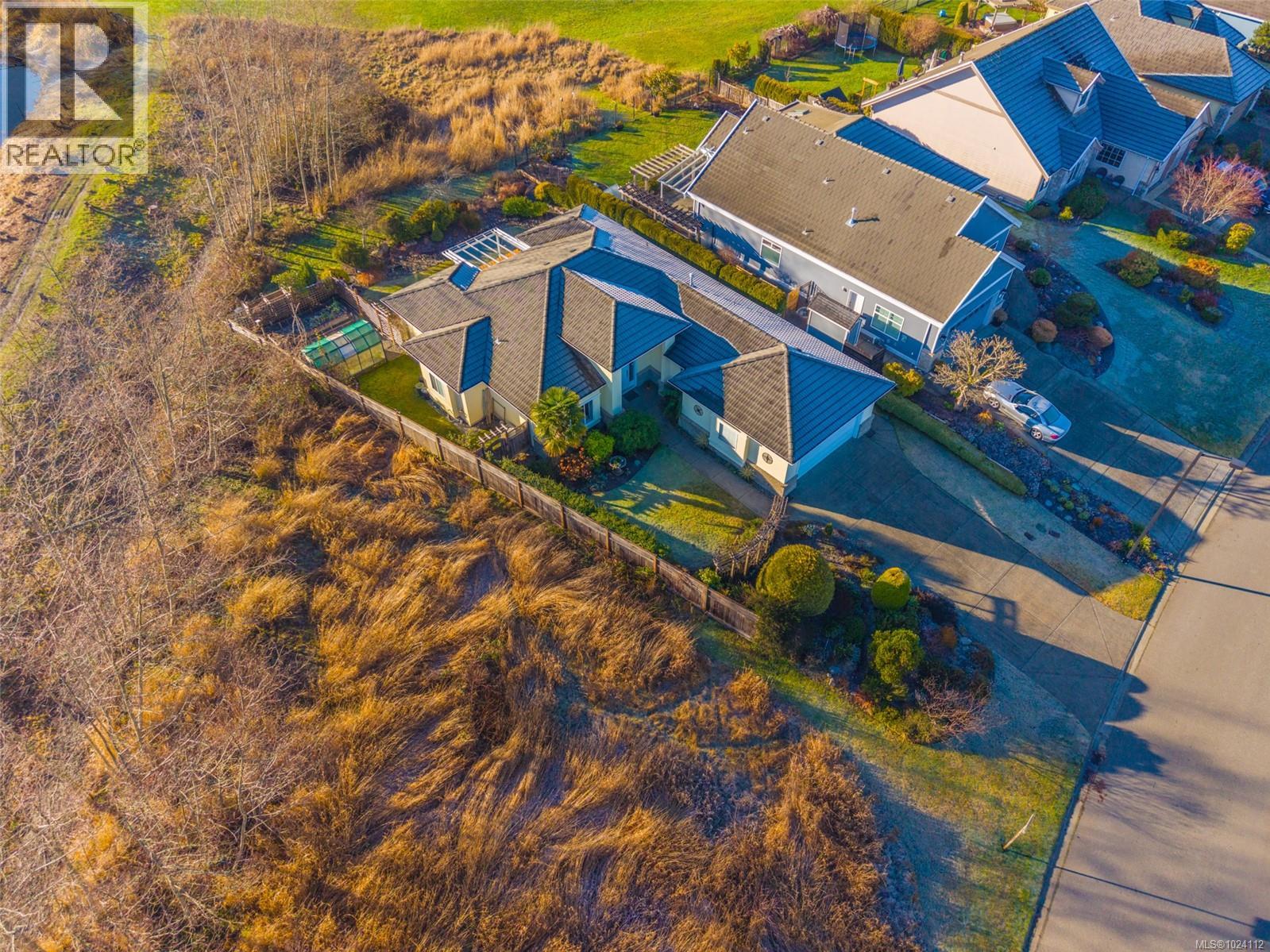 656 Morningstar Dr, Parksville