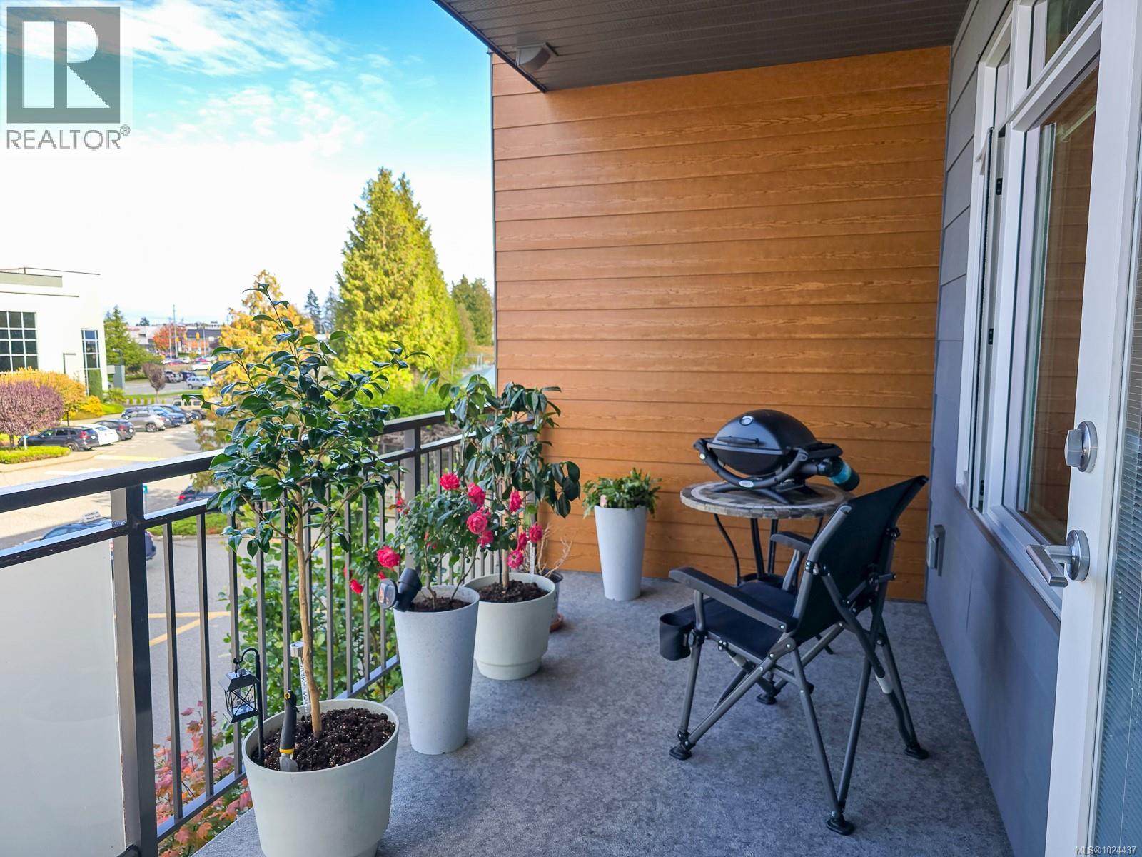 #204 6544 METRAL DR - 7