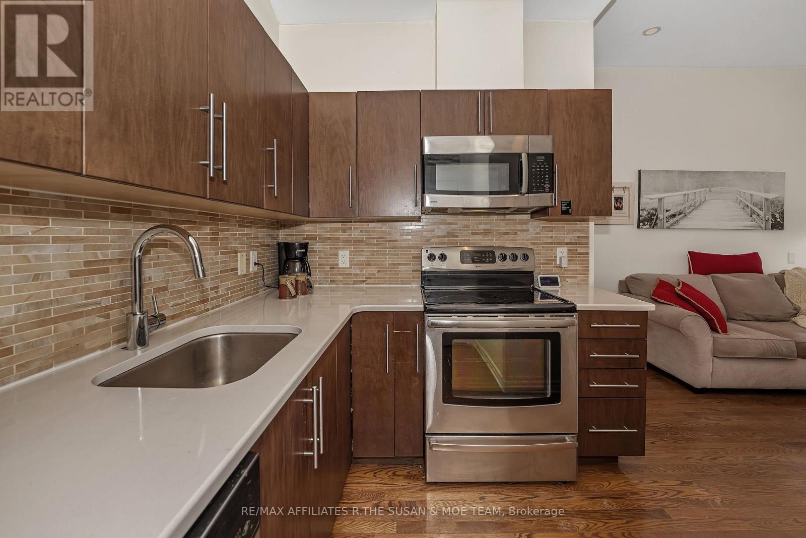 308 - 682 CHURCHILL AVENUE N — photo 21