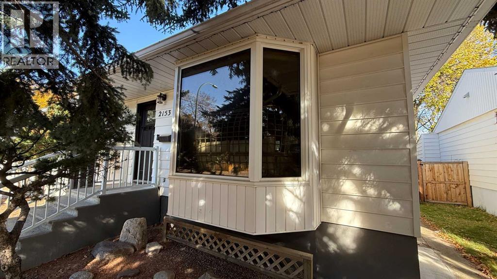 2153 9b Avenue S, Lethbridge, Alberta