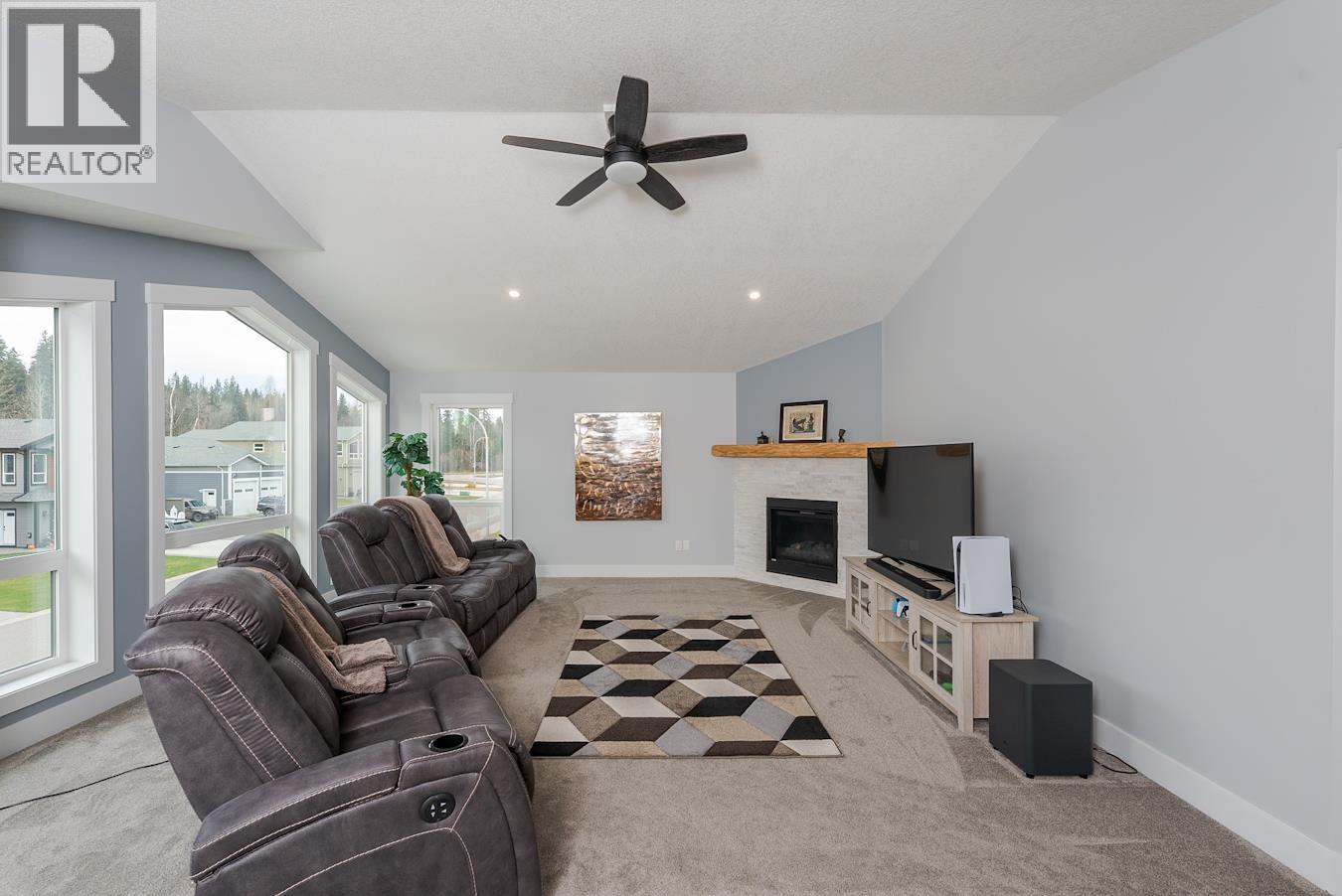 7204 FOXRIDGE DRIVE, Prince George