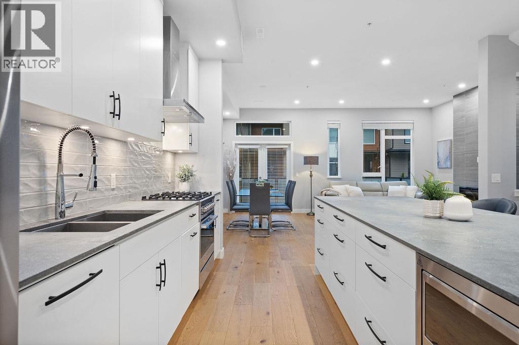 4684 CAPILANO ROAD, North Vancouver