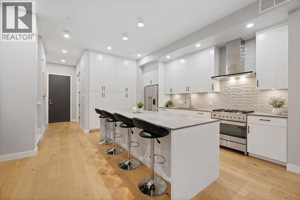 4684 CAPILANO ROAD, North Vancouver