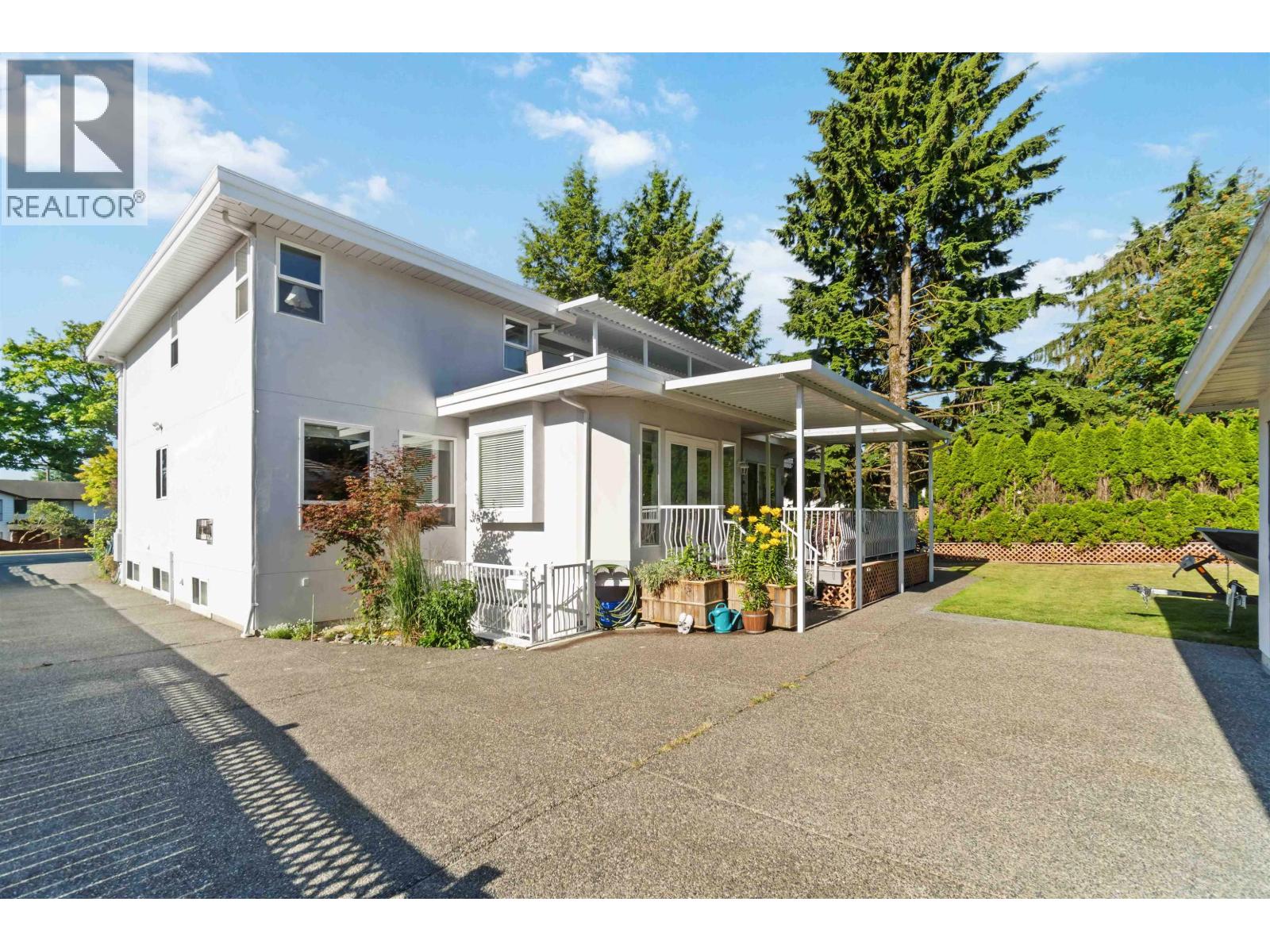 7483 GOVERNMENT ROAD, Burnaby