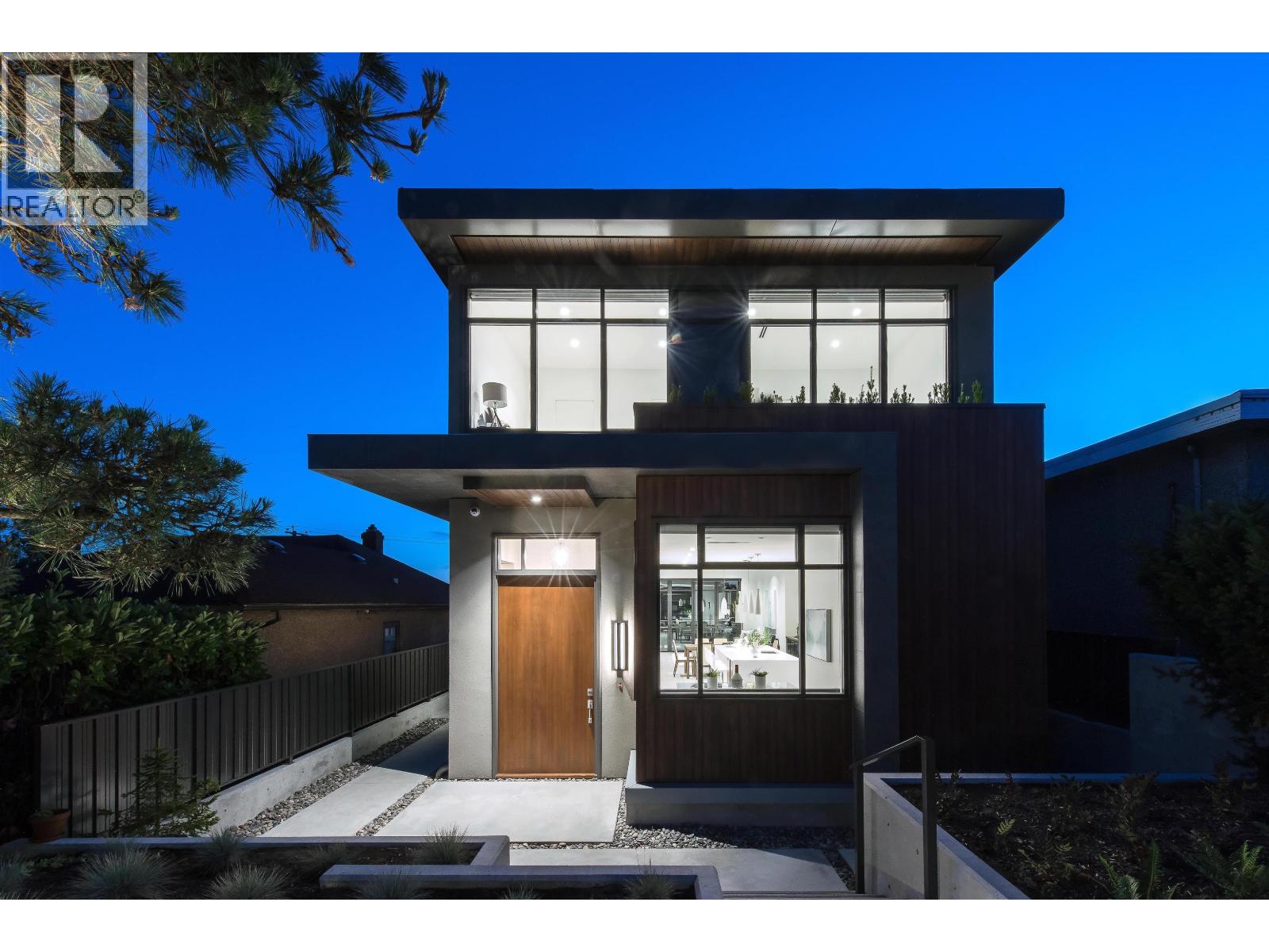 107 N HYTHE AVENUE, Burnaby