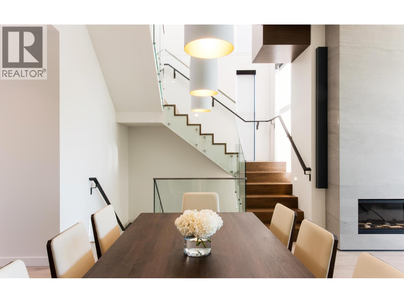 107 N HYTHE AVENUE, Burnaby