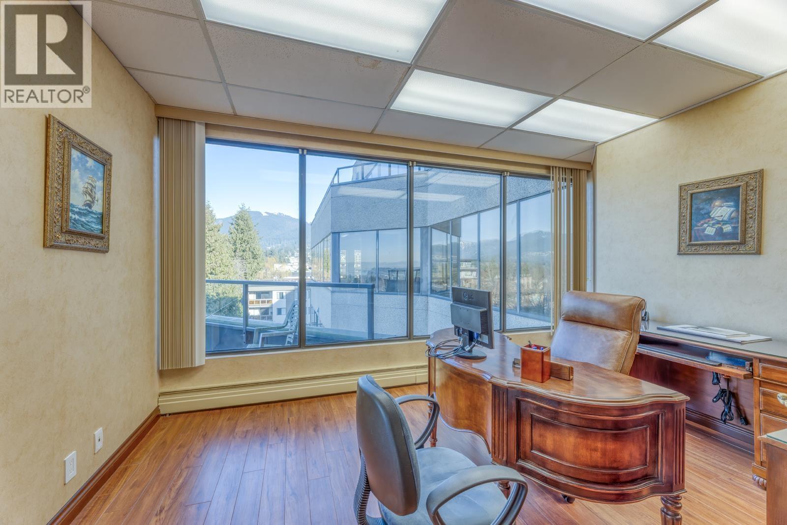 480 145 W 17TH STREET, North Vancouver