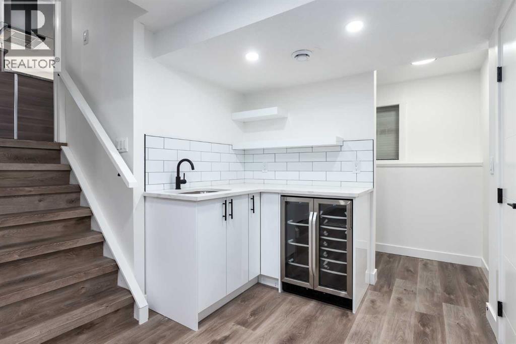 Single Family House 3 Level for Sale in  Penworth Road SE Penbrooke Meadows Calgary 