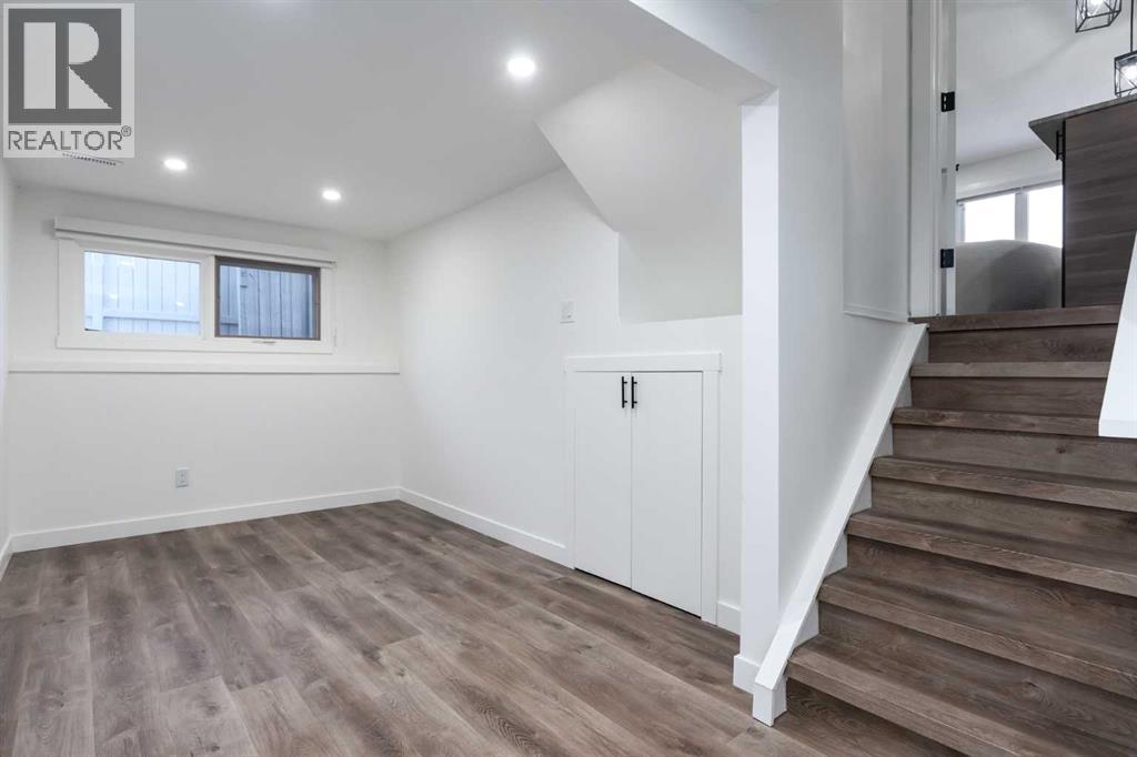 Single Family House 3 Level for Sale in  Penworth Road SE Penbrooke Meadows Calgary 