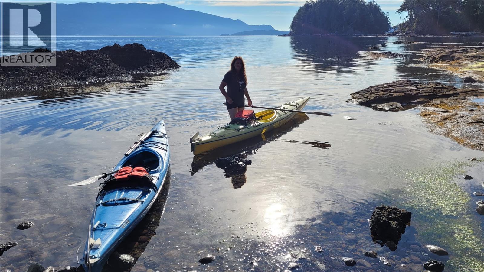 14 SPRING BAY Rd, Lasqueti Island