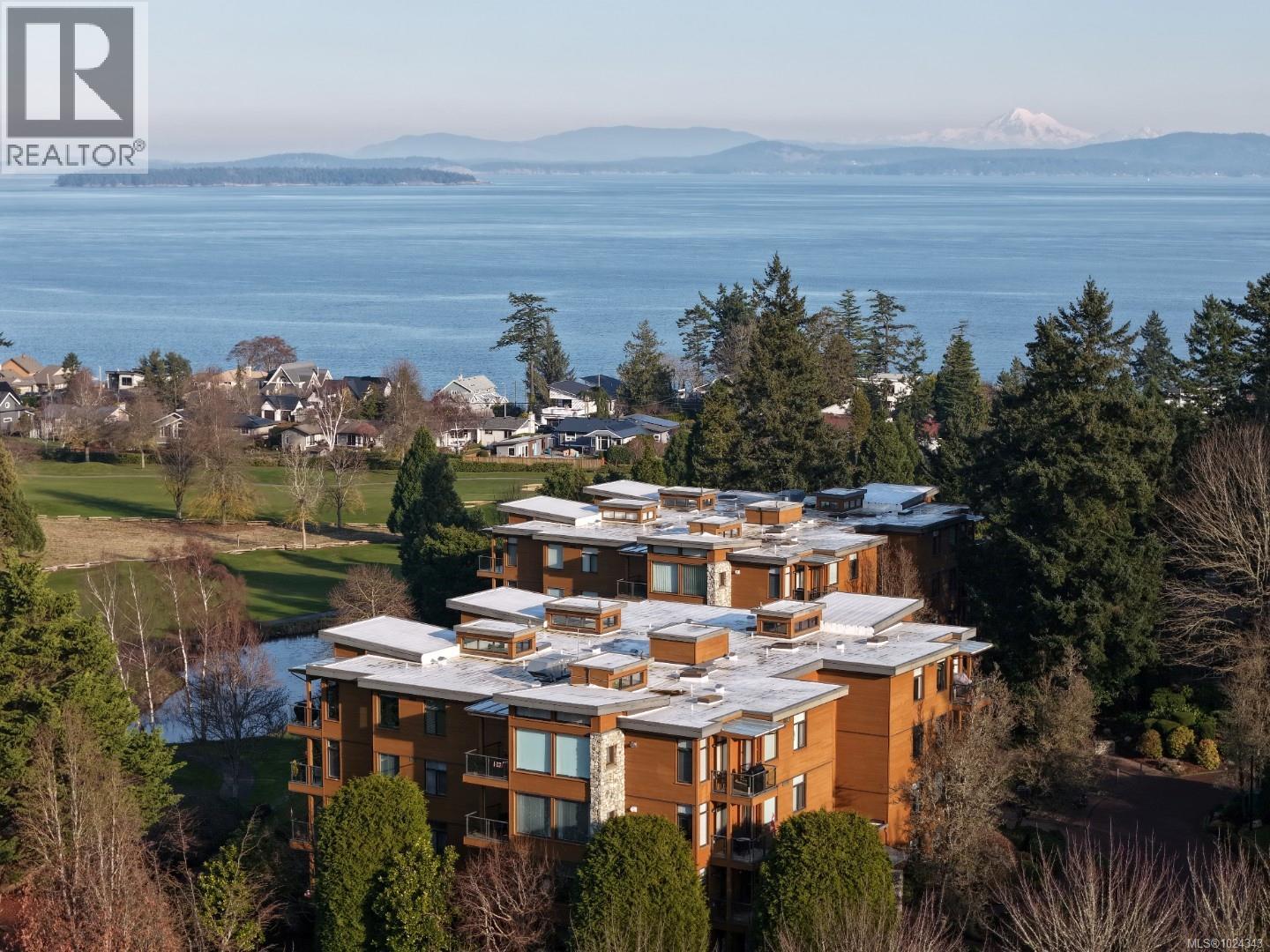 108 5329 Cordova Bay Rd, Saanich