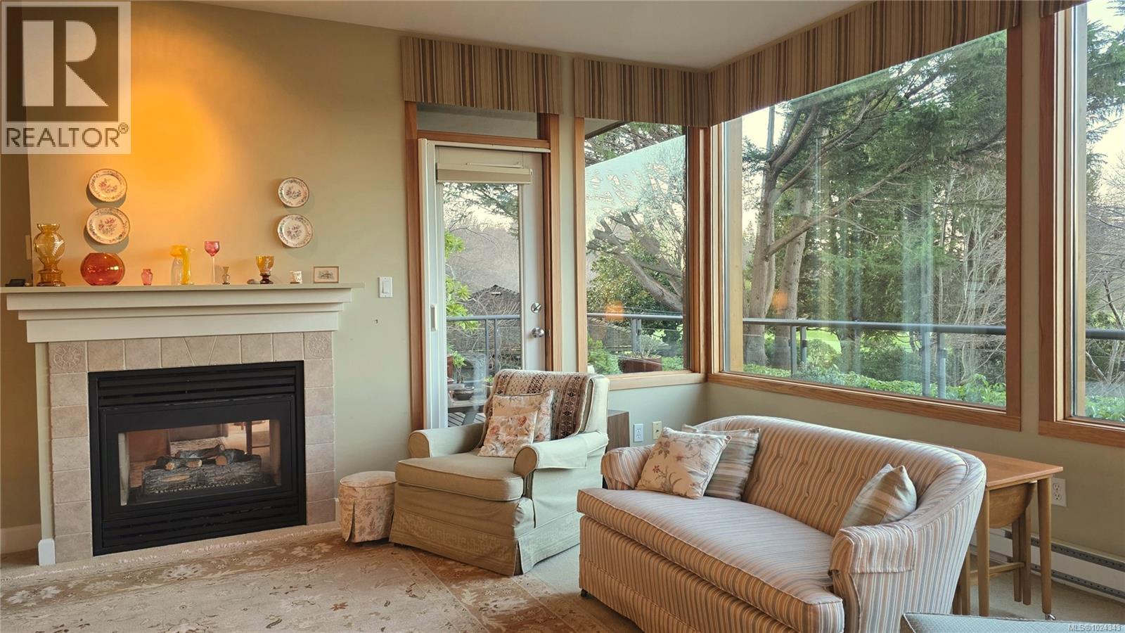 108 5329 Cordova Bay Rd, Saanich