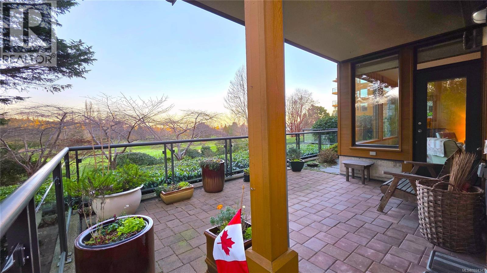 108 5329 Cordova Bay Rd, Saanich