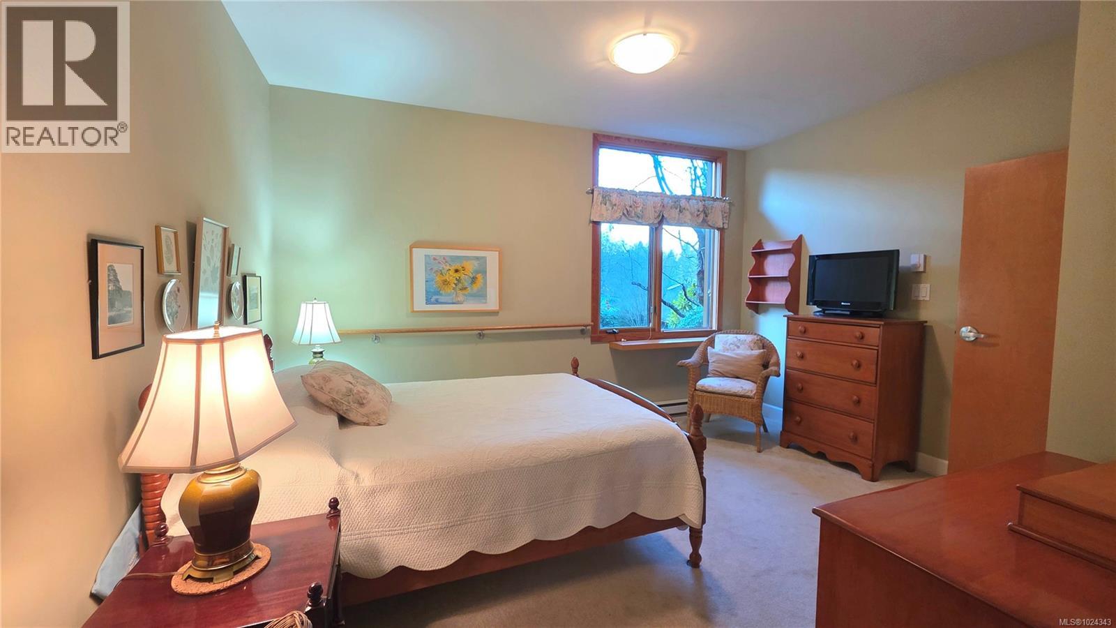 108 5329 Cordova Bay Rd, Saanich