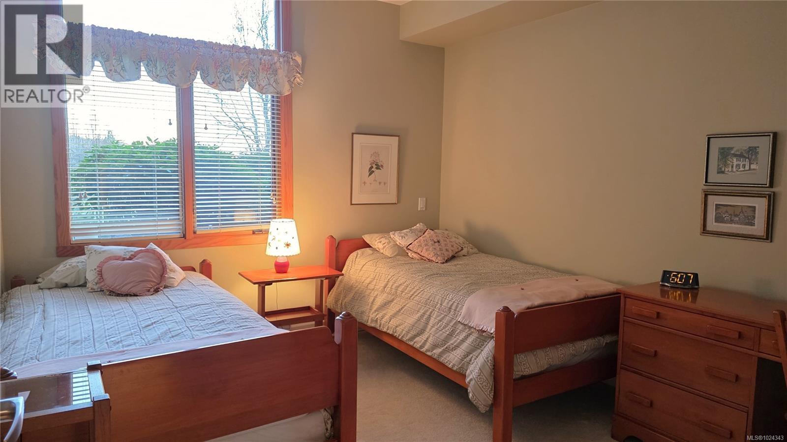 108 5329 Cordova Bay Rd, Saanich