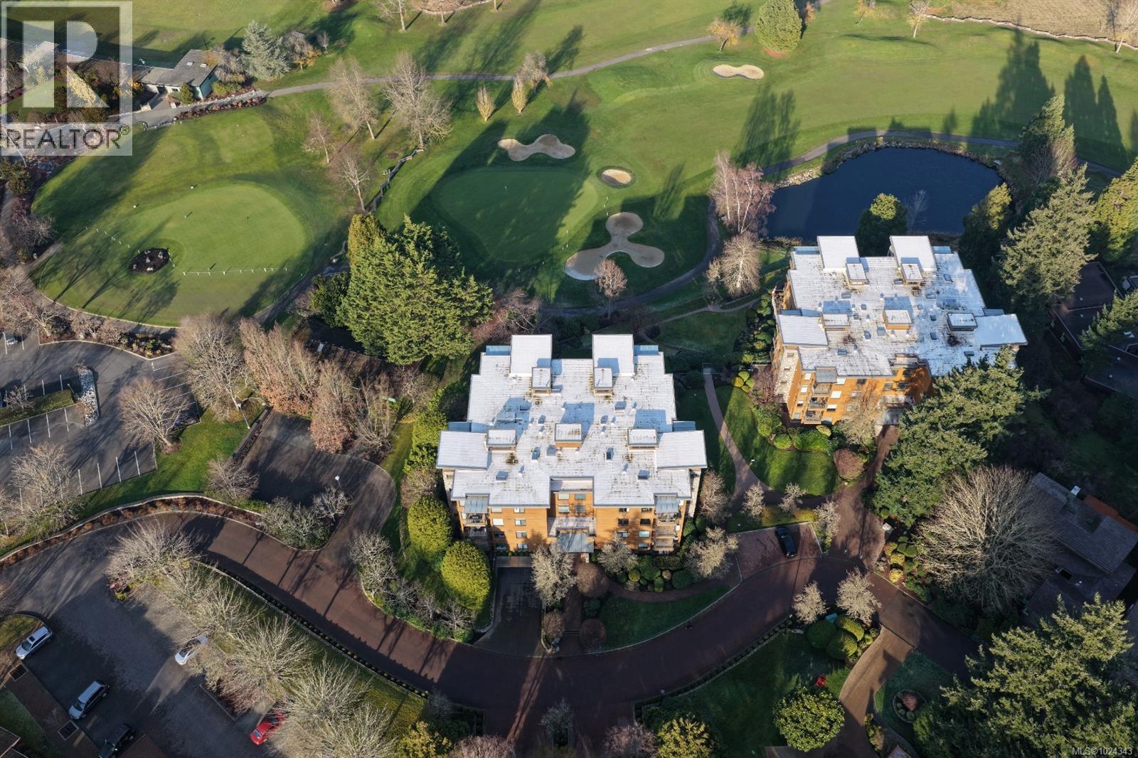 108 5329 Cordova Bay Rd, Saanich