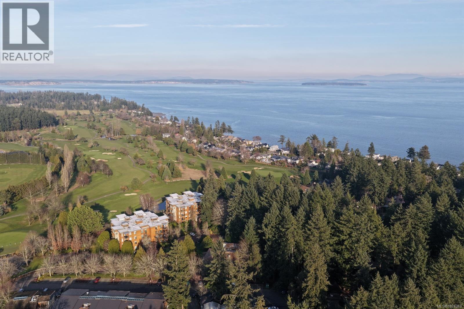 108 5329 Cordova Bay Rd, Saanich