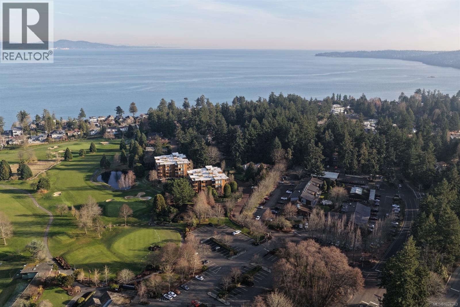 108 5329 Cordova Bay Rd, Saanich