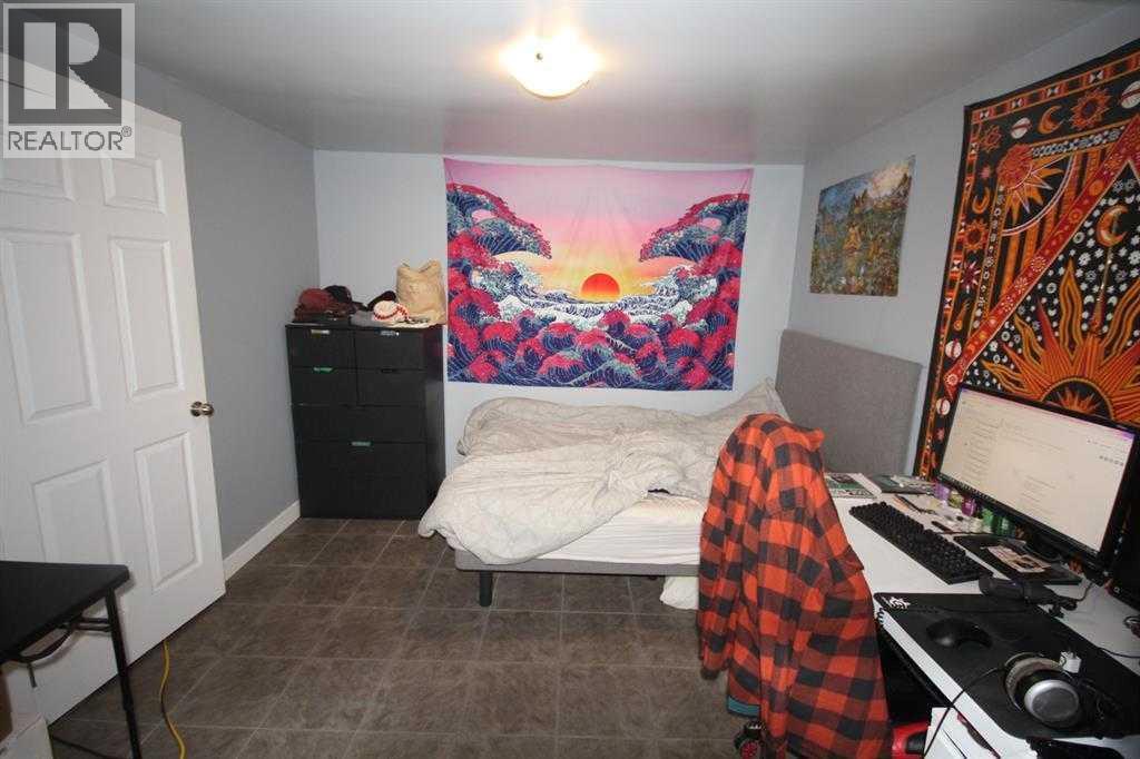 Single Family House Bungalow for Sale in  BRANTFORD Drive NW Brentwood Calgary 