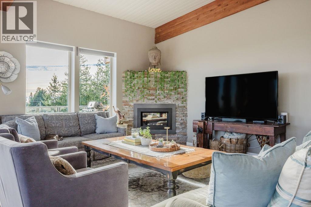 6260 SUNRISE BOULEVARD, Sechelt