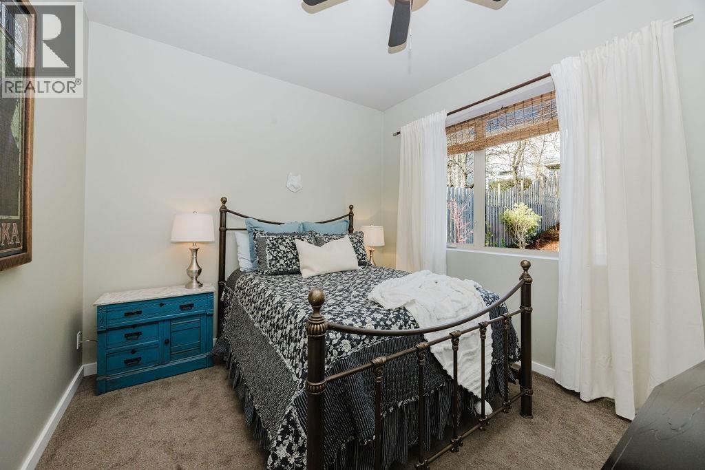 6260 SUNRISE BOULEVARD, Sechelt