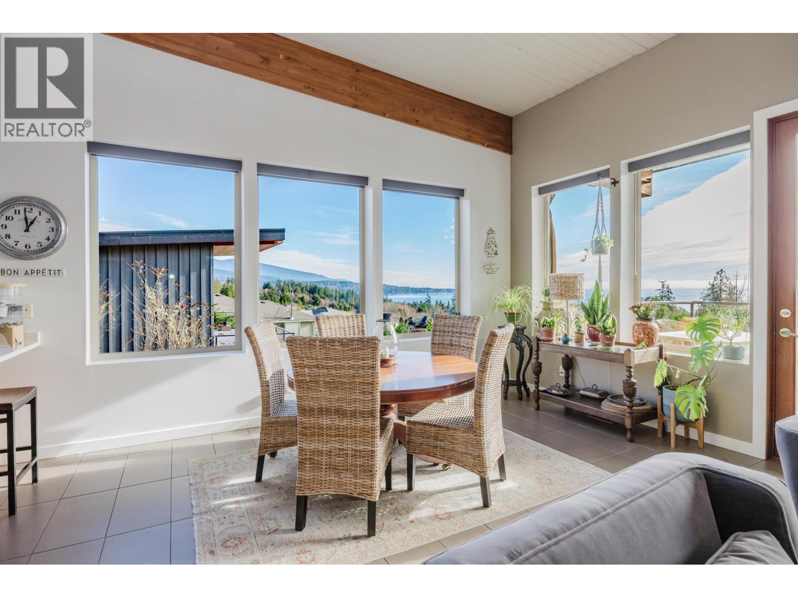 6260 SUNRISE BOULEVARD, Sechelt