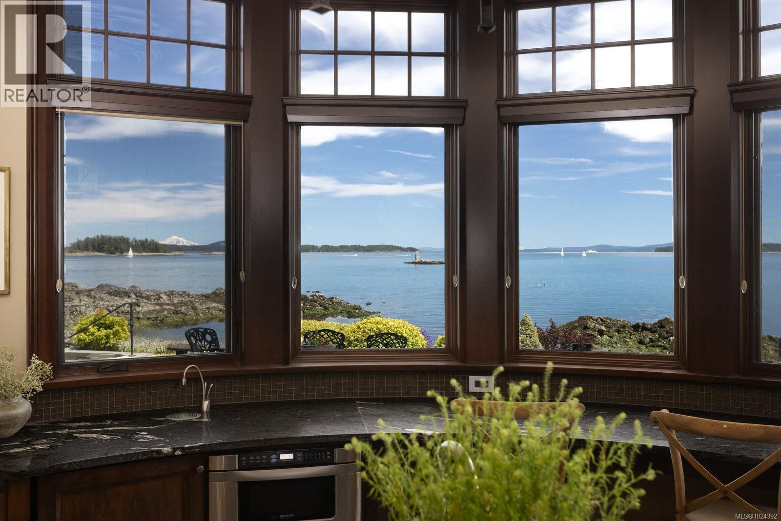  10493 Allbay Road, Sidney