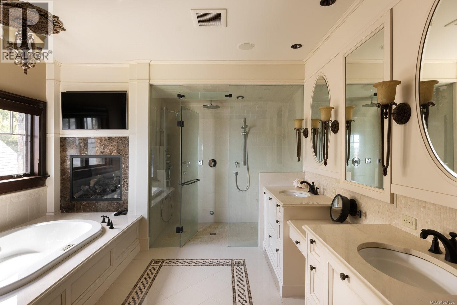  10493 Allbay Road, Sidney