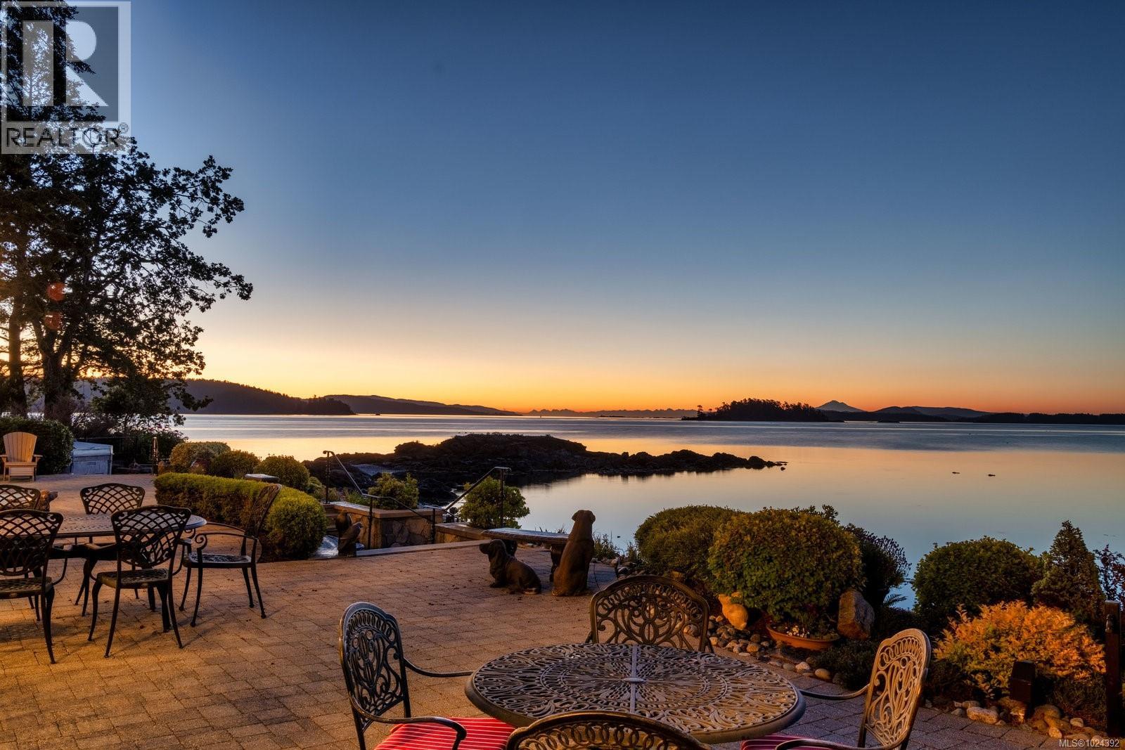  10493 Allbay Road, Sidney